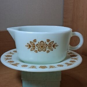 Pyrex White and Gold Floral Gravy Boat with Saucer